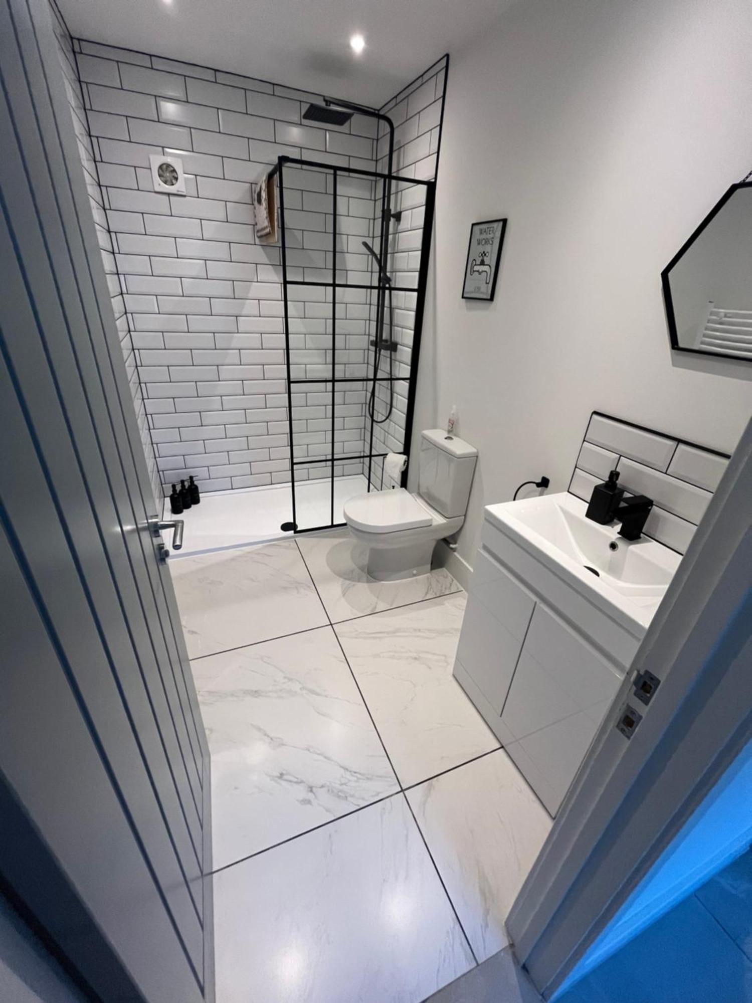 Entire Property In Downham Market, Serviced Accomodationアパートメント エクステリア 写真