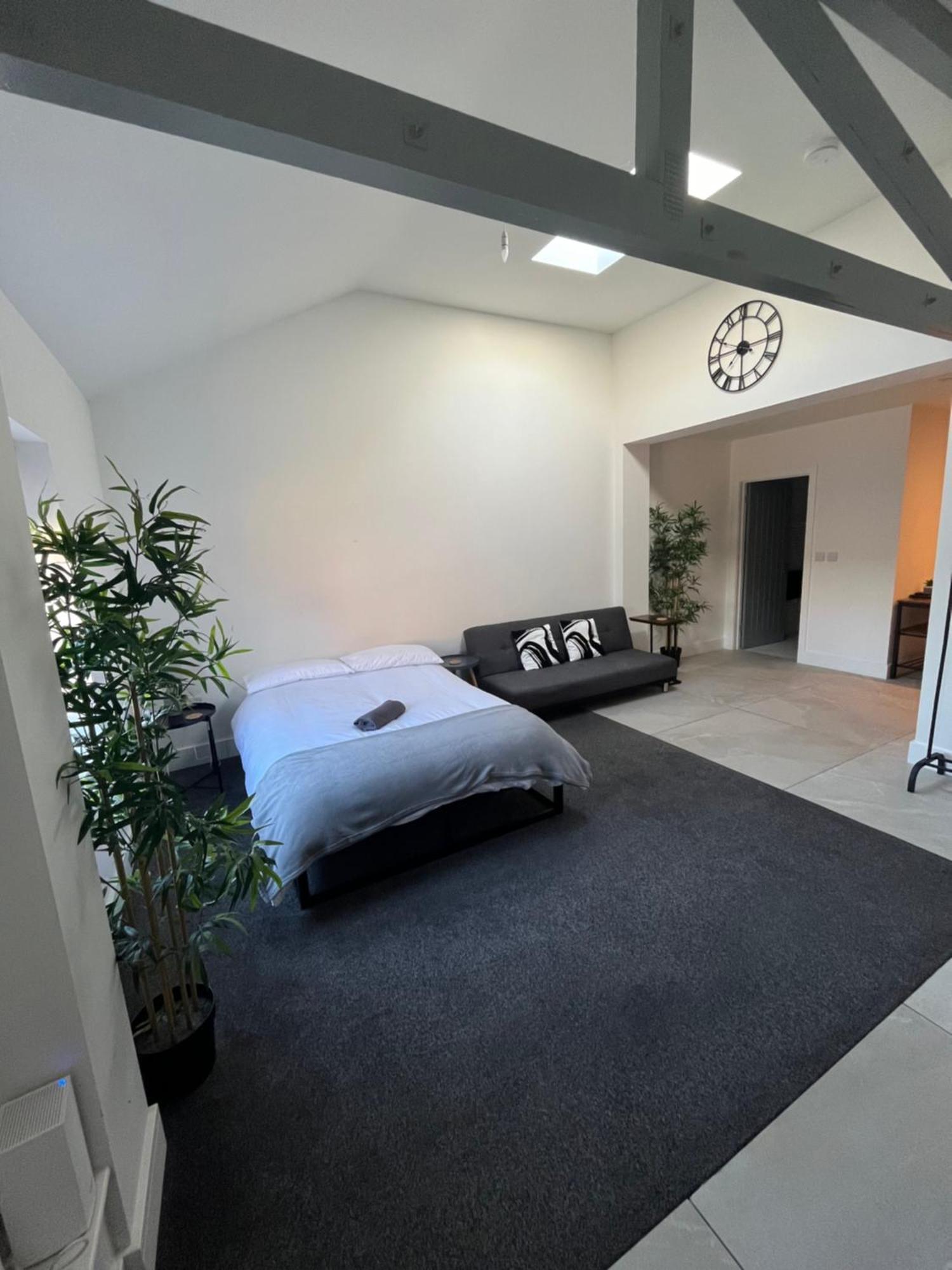 Entire Property In Downham Market, Serviced Accomodationアパートメント エクステリア 写真